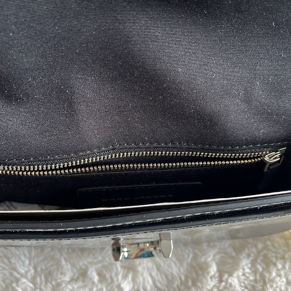 Marc Jacobs The Shadow Patent Shoulder Bag - Picture 7 of 9